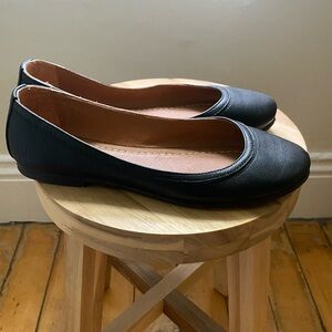 Frye Carson Ballet Flats 8.5 Black EUC